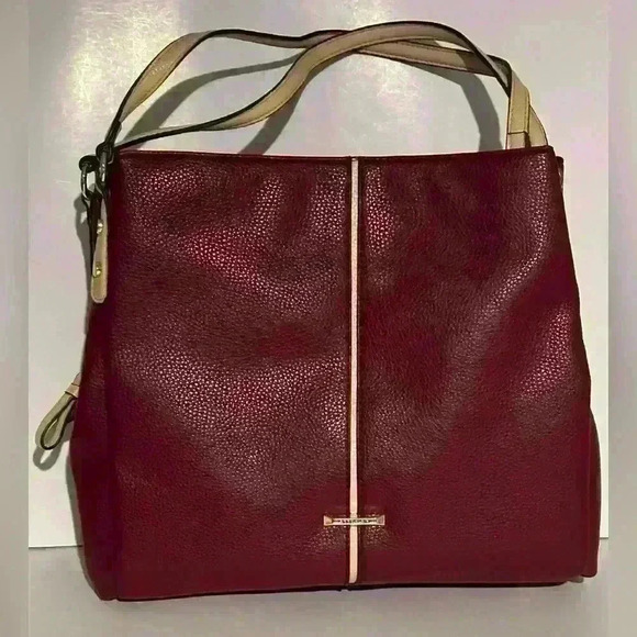 An Anne Klein 3 compartment lrg. Hobo bag. - Picture 1 of 12